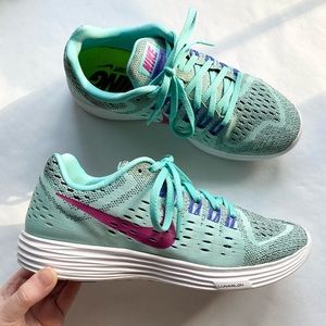Women's Nike Lunar Tempo Running Sneakers in Aqua